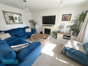 Lounge- click for photo gallery